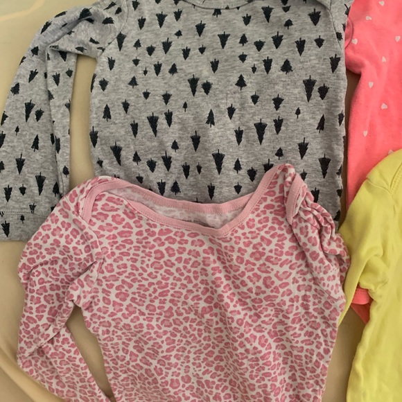 Lot of 9 Carters Long sleeve onesies - Picture 2 of 6